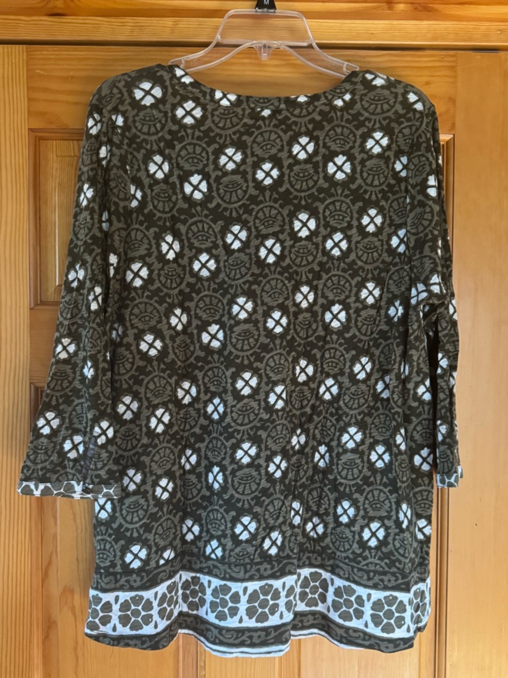 Lucky Brand Olive Printed V-Neck - Picture 2 of 4